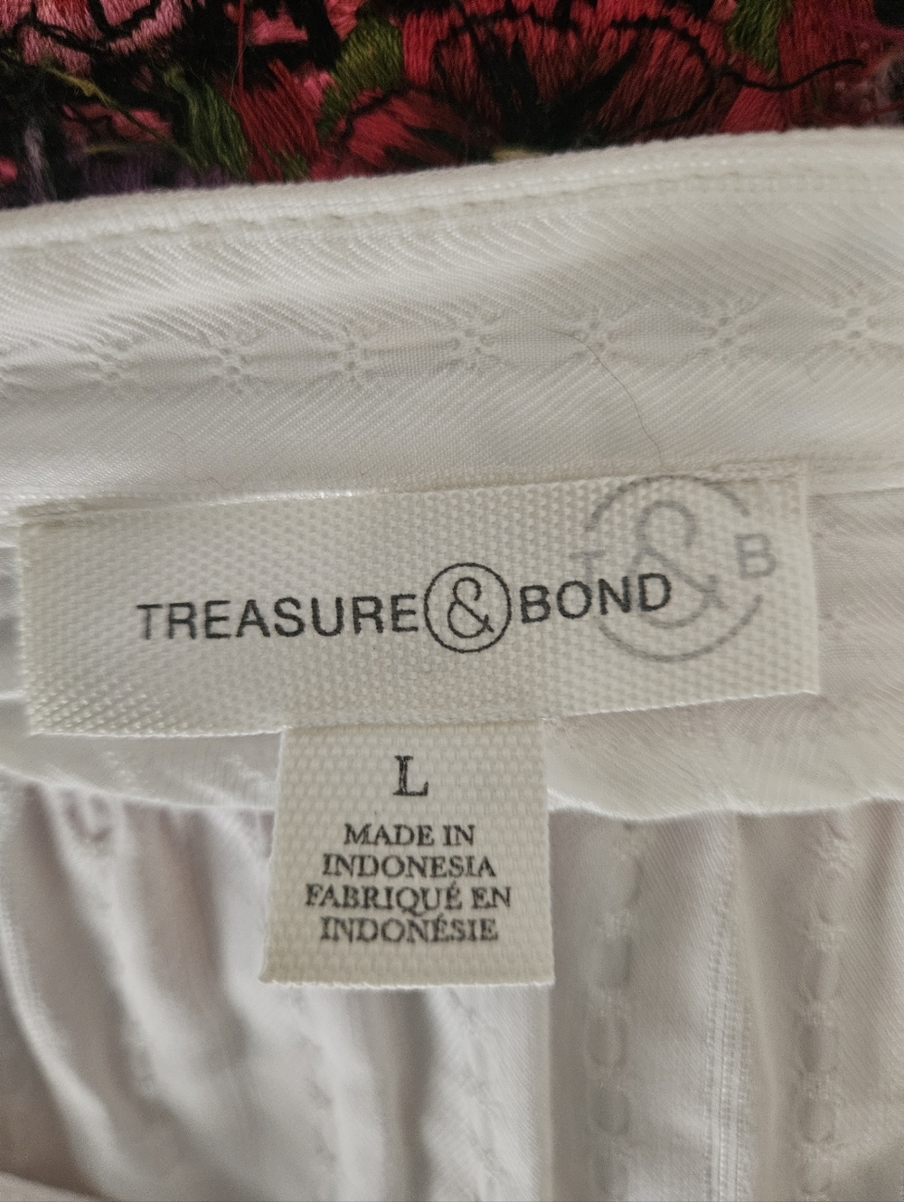 Treasure & Bond Button-Front Long Sleeve Blouse Large - Picture 4 of 6